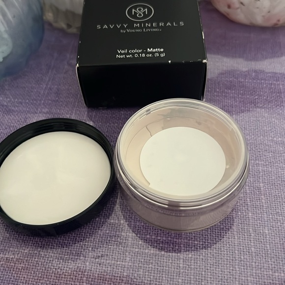 Savvy Minerals by Young Living. Veil color matte size is .18 oz or 5 g - Picture 3 of 3